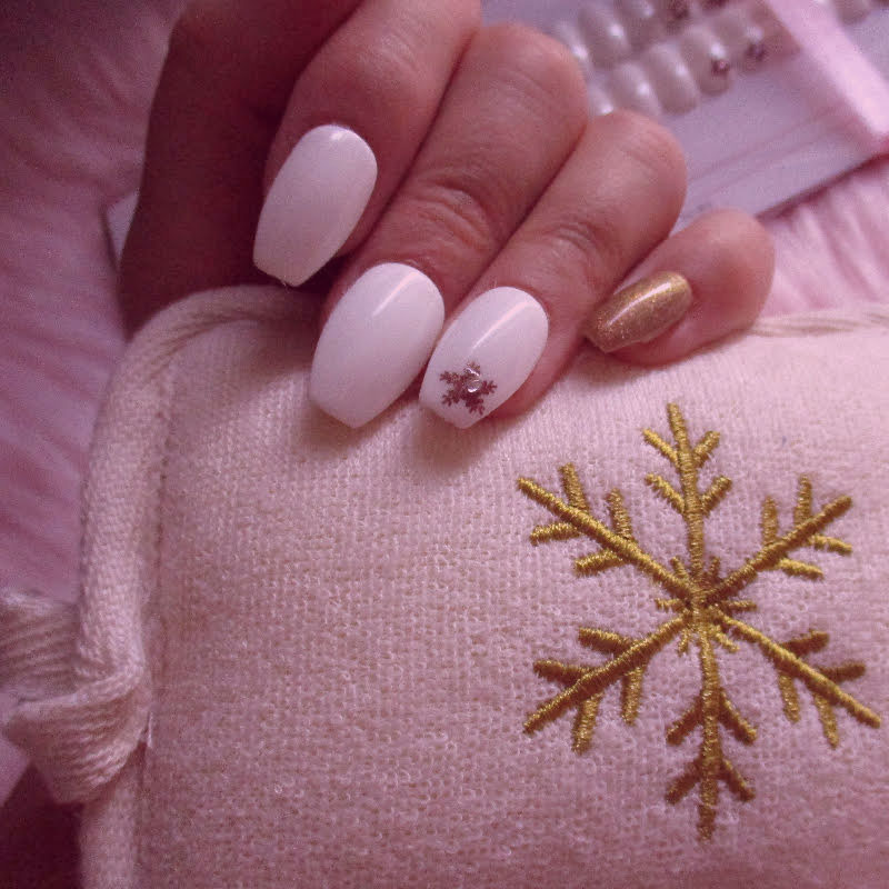 La-pose-vernis_parures-strass_hover