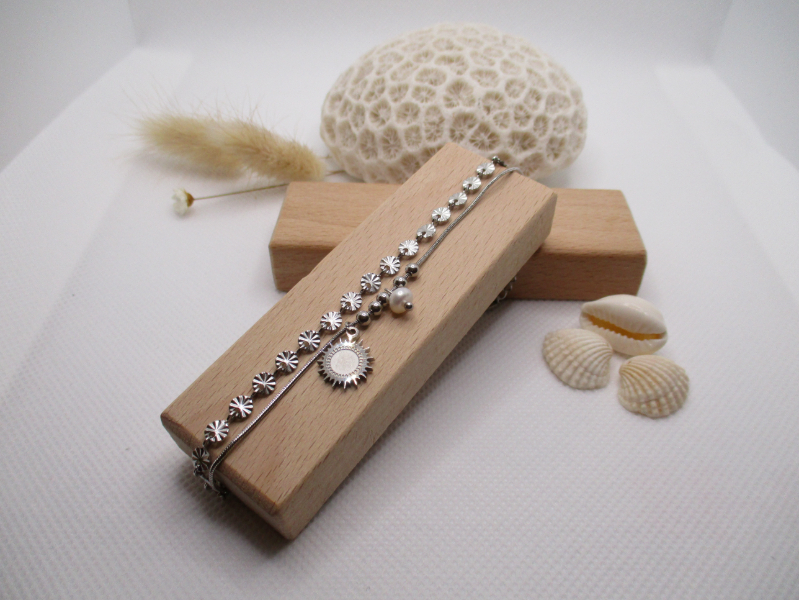 Bracelet argenté breloque